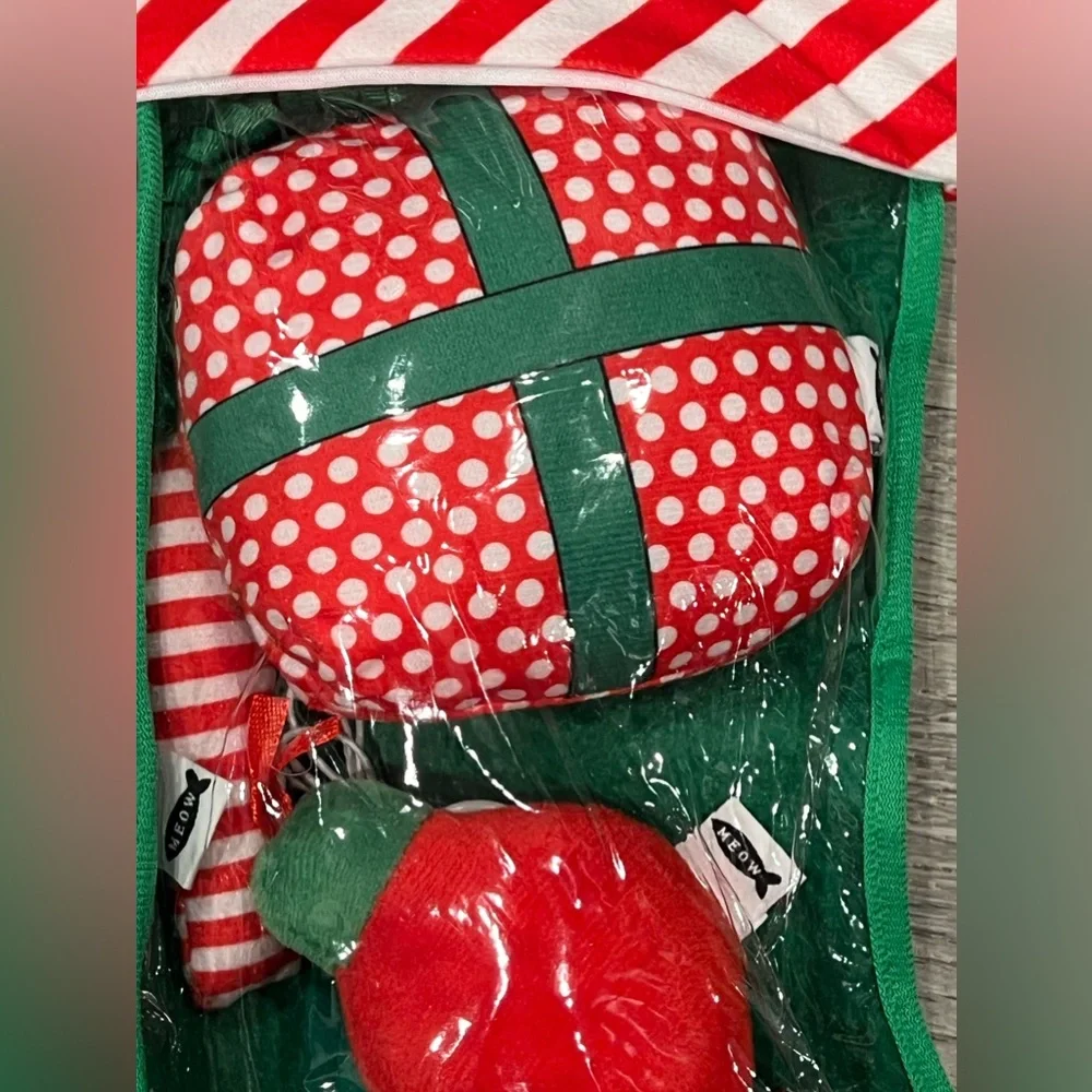 Meow cat toy Christmas stocking 12 piece set of toys